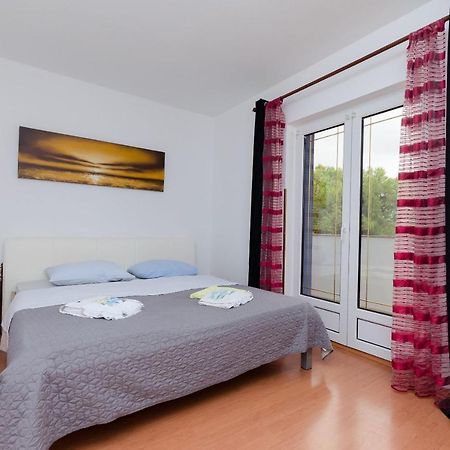 Apartments Milan Rakalj 외부 사진