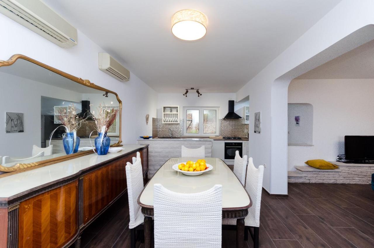 Apartments Milan Rakalj 외부 사진