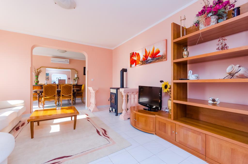 Apartments Milan Rakalj 외부 사진