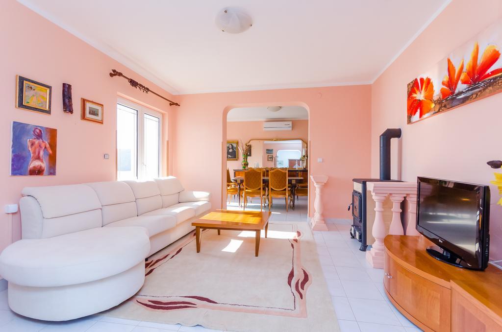 Apartments Milan Rakalj 외부 사진